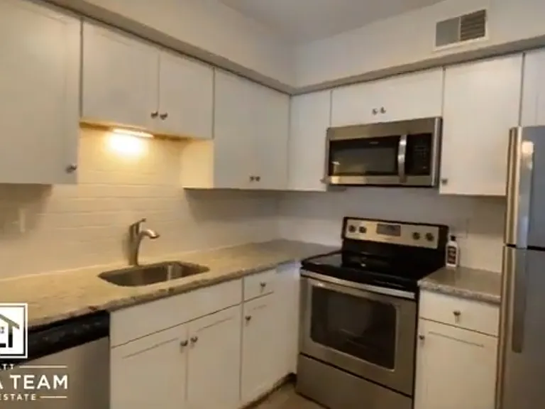 5200 Hilltop Dr #N — Photo 5