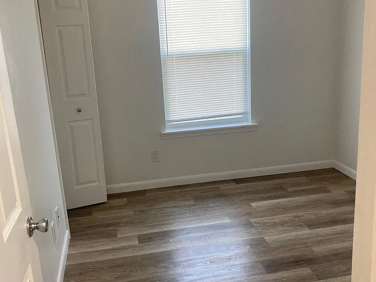 1105 Lehman Dr — Photo 5
