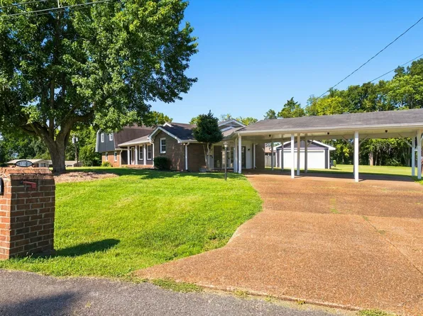 110 Highlander Dr, Hendersonville, TN 37075
