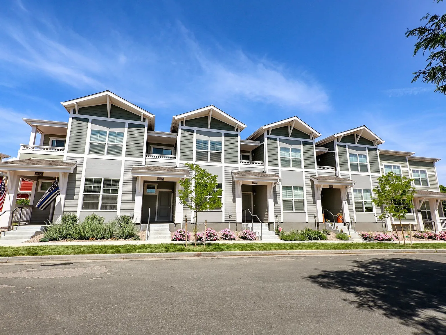 Enclave Apartments — Photo 1