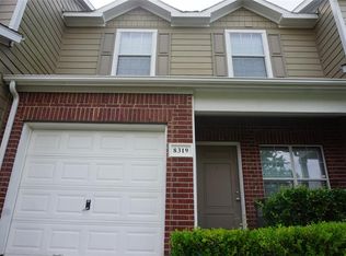 8319 Greys Ln, Houston, TX 77095