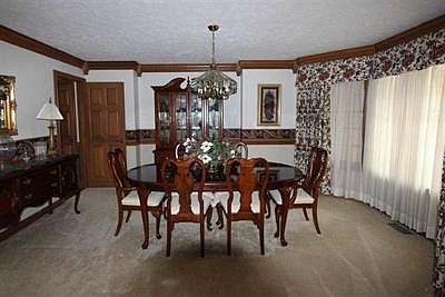 4th image of 3730 Mesker Park Dr