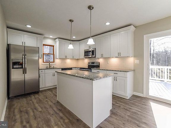 5th image of 27056 Julia Ct