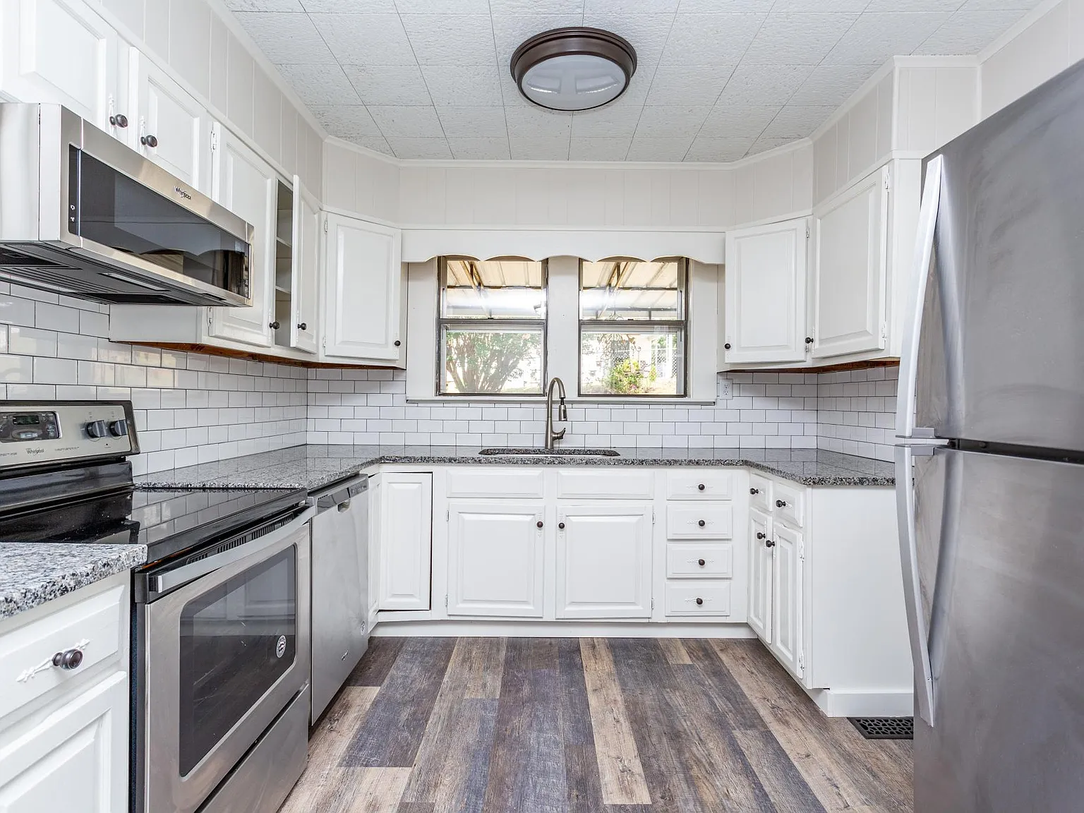 2 bed, 1200 sqft, $1,895 — Photo 4