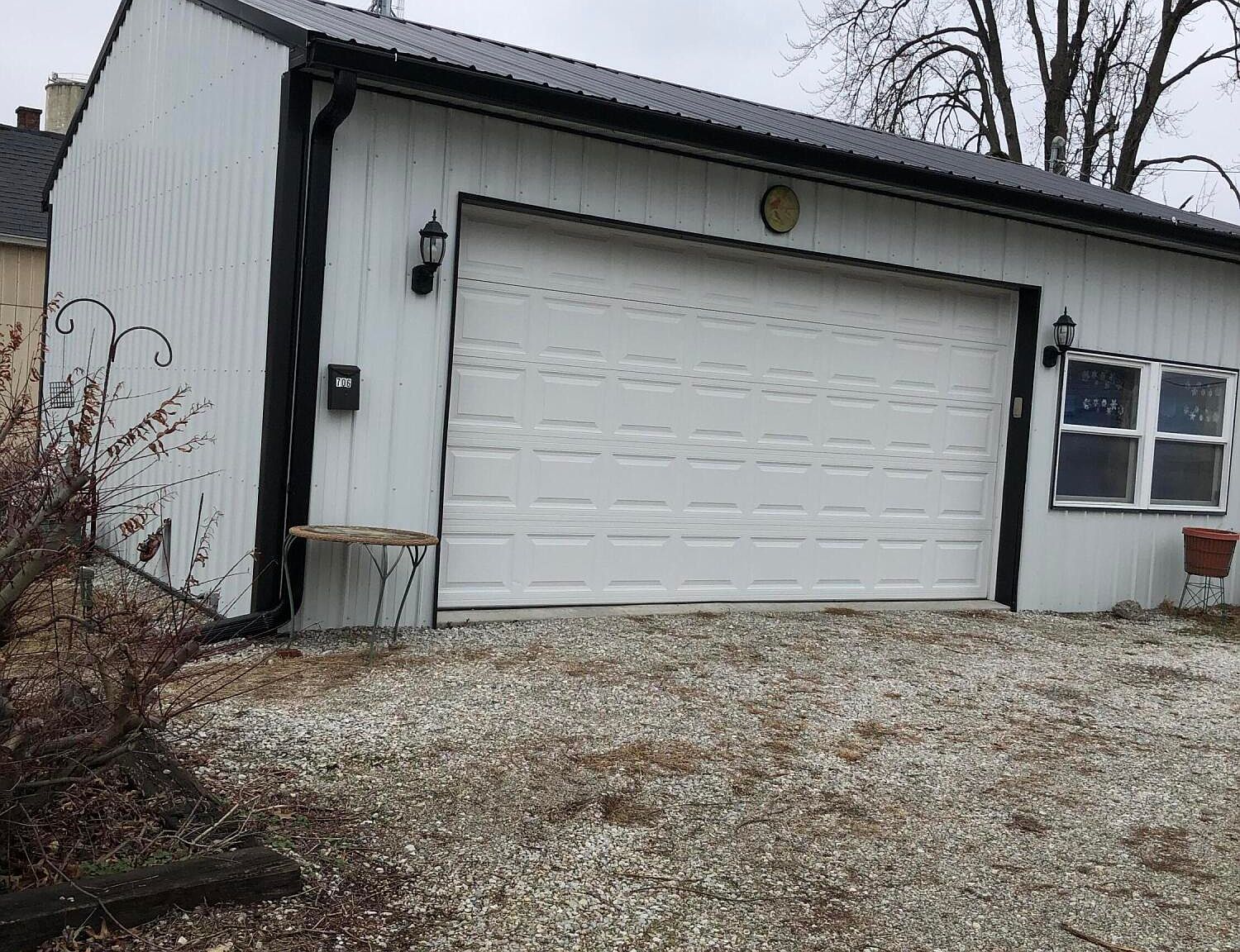 706 Court St, OH 45895 Zillow