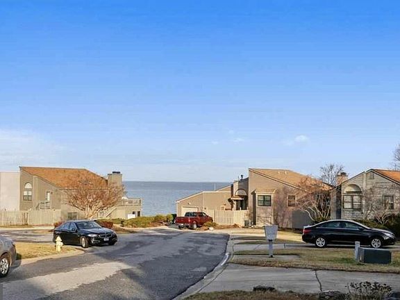 3rd image of 4003 Band Shell Ct