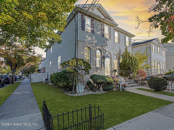 2nd image of 467 Craig Ave