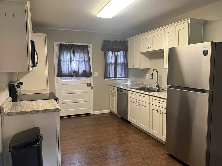 1095 Sunset Rd — Photo 5