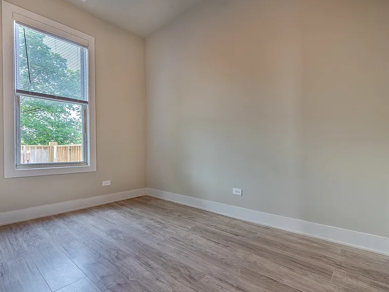 2837 W Lexington St #2R — Photo 15