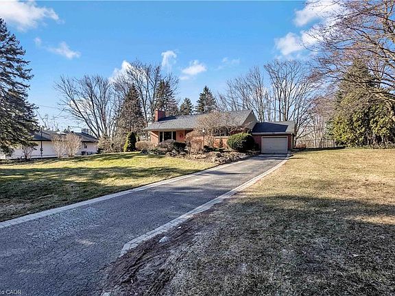 2nd image of 1898 Waterdown Rd