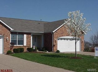 37 Tournament Tee Dr #705D, O'Fallon, MO 63368