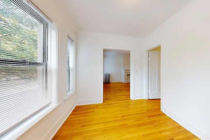 1101 E. Hyde Park Boulevard — Photo 30
