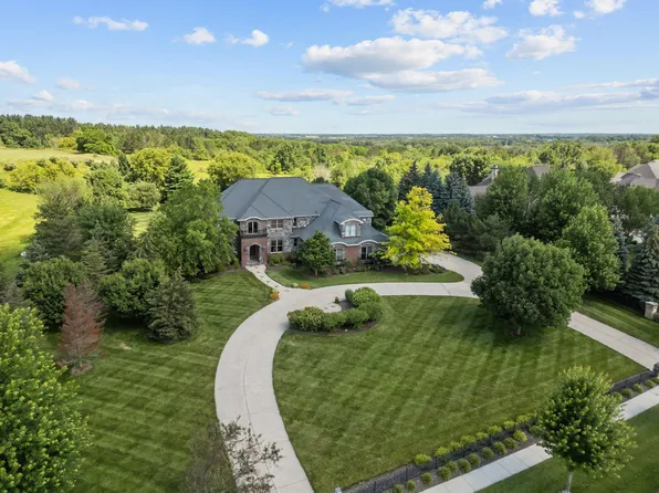 2730 E Apple Hill Blvd, Appleton, WI 54913