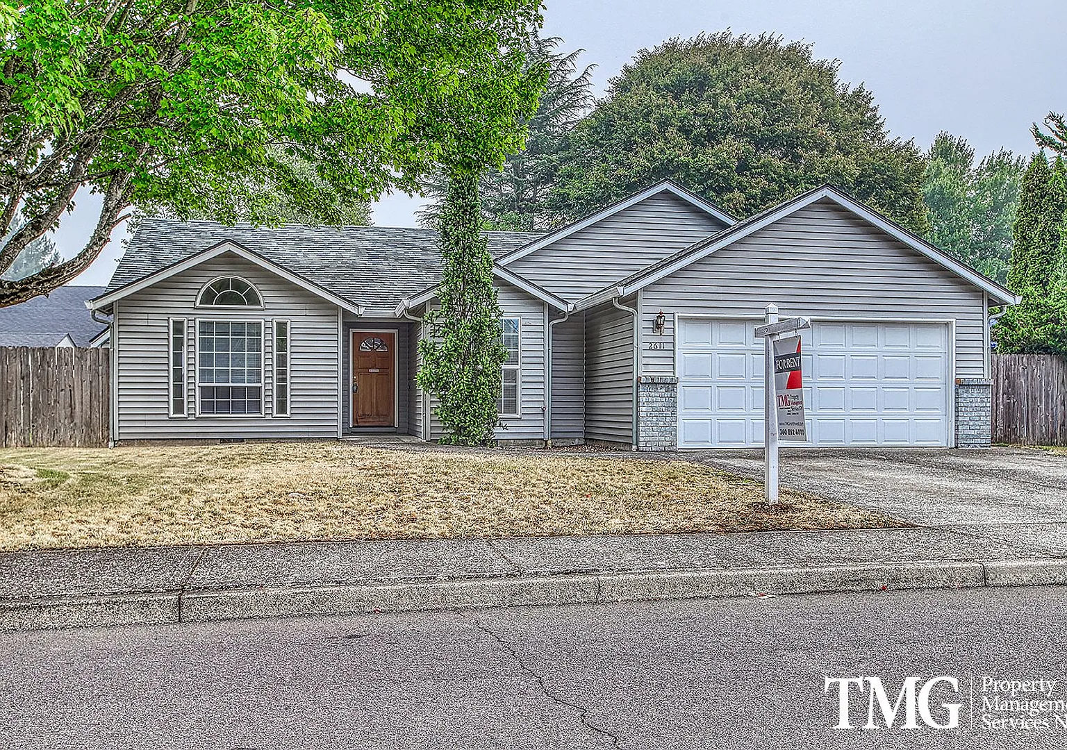 Spacious 3-Bedroom Ranch in the Desirable Burton Neighborhood! — Photo 1