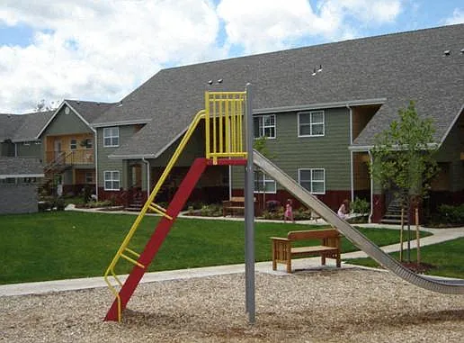 Apple Orchard Village — Photo 9