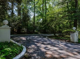 12 Tiffany Rd, Oyster Bay Cove, NY 11771