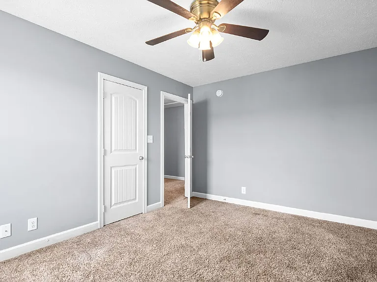 3755 Windmill Dr — Photo 29