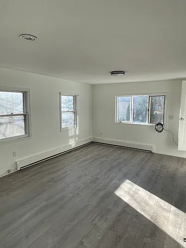 183 Lovell St Photo 1