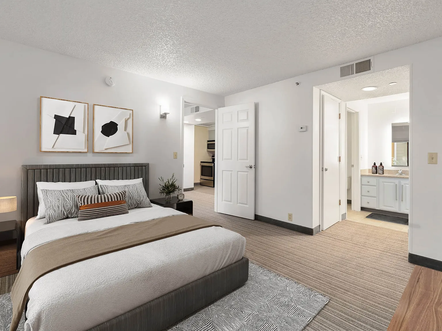 AVIA Lofts on Parkway — Photo 4