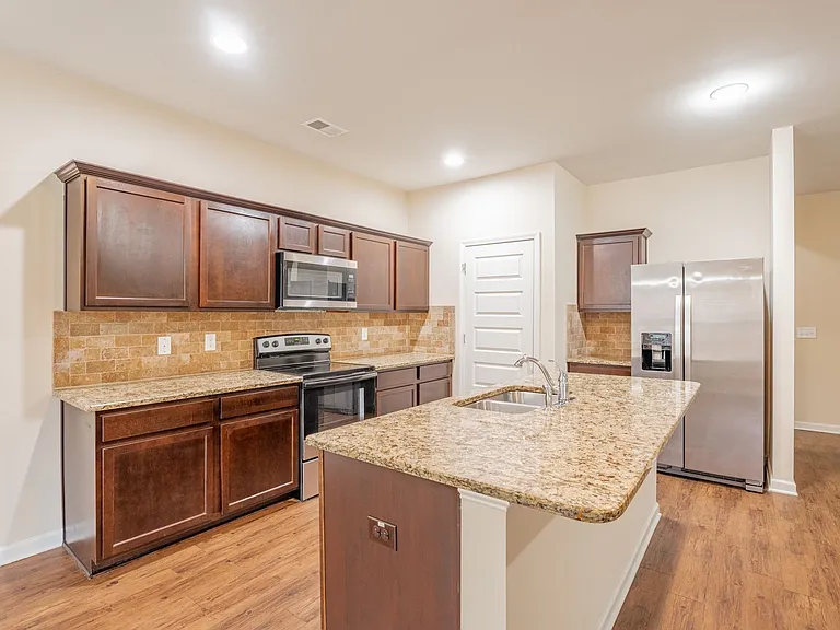 6130 Mahogany Ter — Photo 7