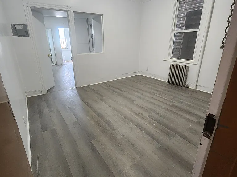165 Linden St #1L — Photo 3