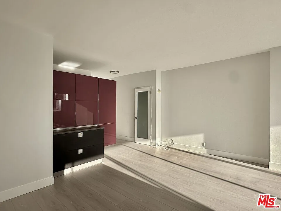 Studio, 1.0 bath, 613 sqft, $4,250 — Photo 4