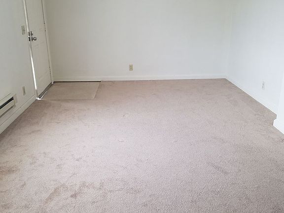 4th image of 21063 Royal Ave APT 5