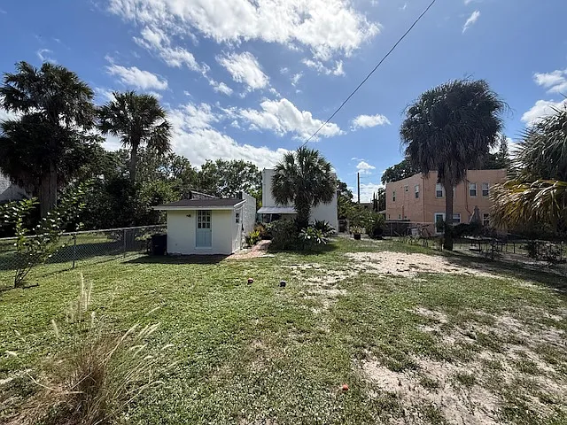 965 39th Ct — Photo 24