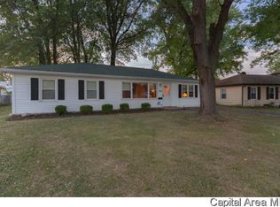 3217 Saxony Rd, Springfield, IL 62703