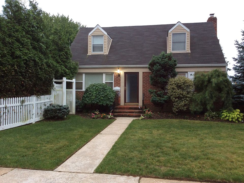 1st image of 1079 North Dr