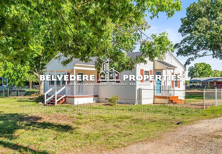 804 Graylyn Dr — Photo 3