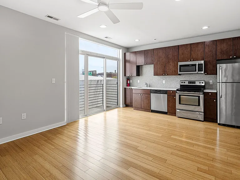 811 N 2nd St #4B — Photo 9