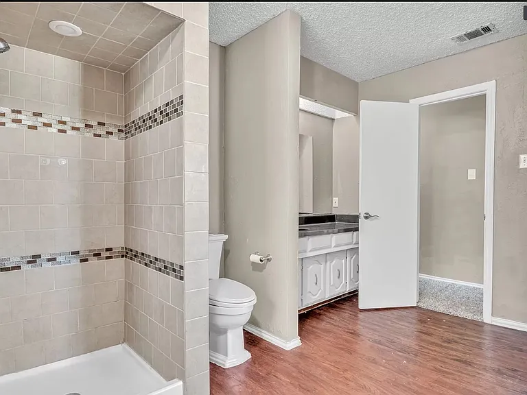 611 Wilson Ct — Photo 16