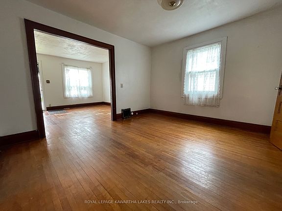 5th image of 350 Oshawa Blvd S