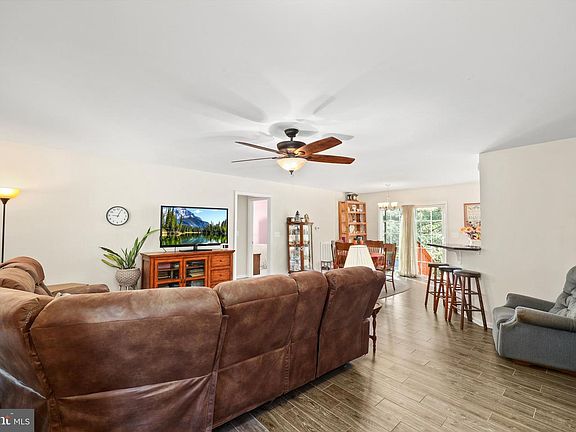 5th image of 470 Jacoby Rd