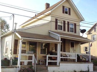 14 George St, Hanover, PA 17331