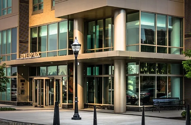 RiverParc at Port Imperial — Photo 46