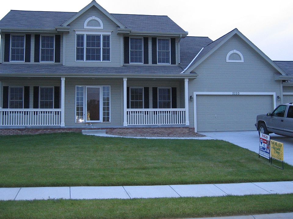 2220 Stillwater Dr