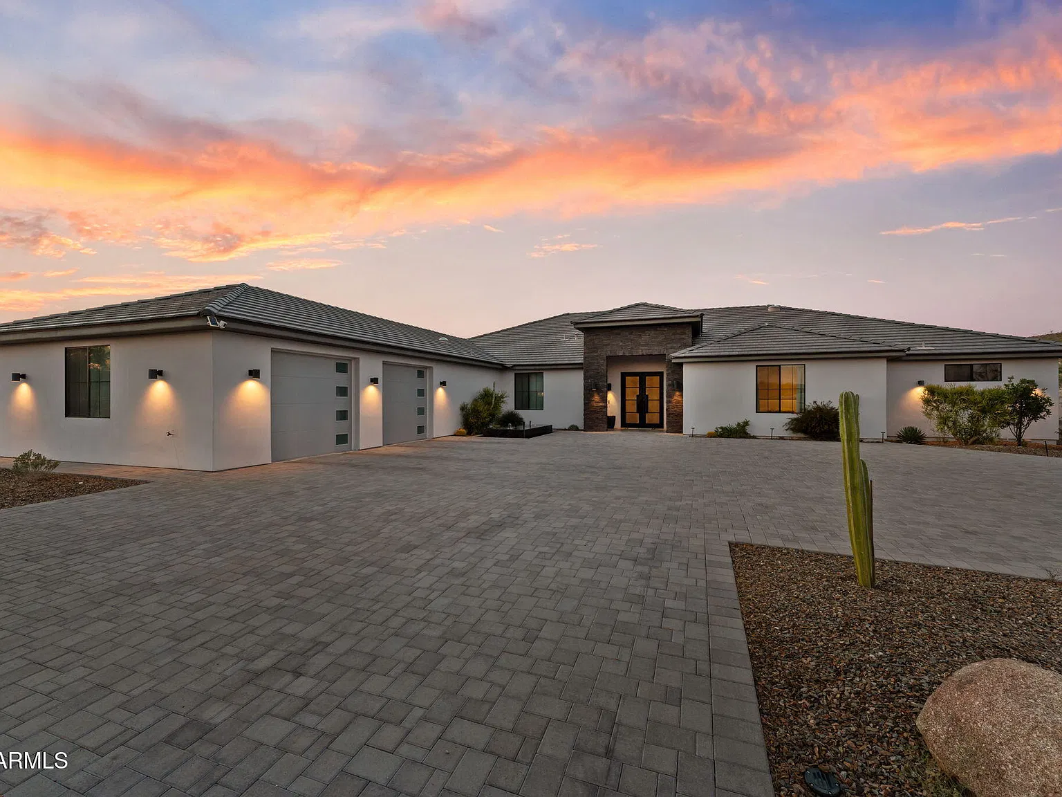 4 bed, 3.5 bath, 4205 sqft, $3,750 — Photo 1