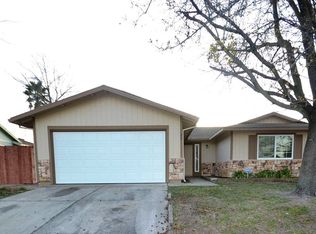22 Tearpak Ct, Sacramento, CA
