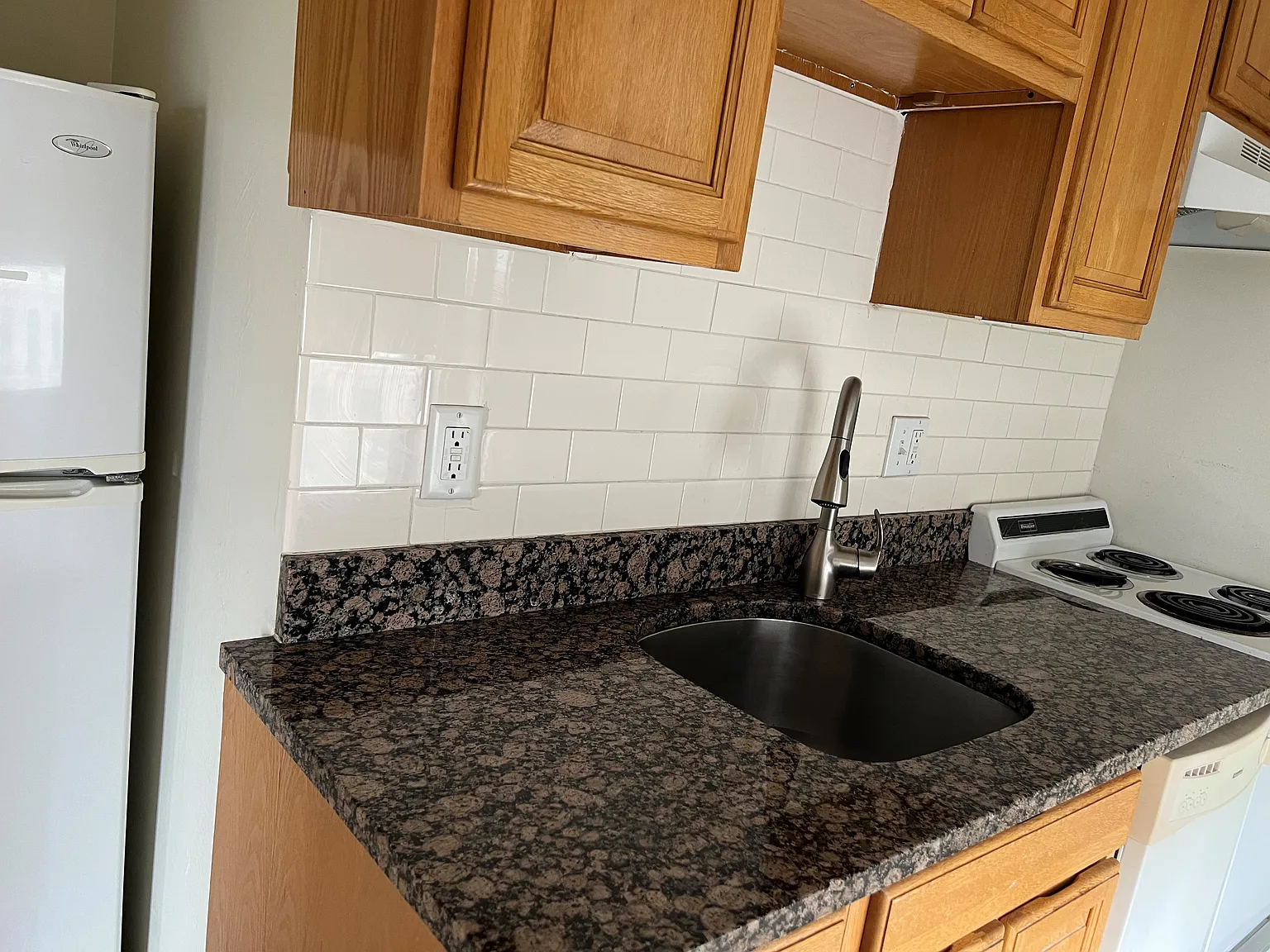 Studio, 9999 sqft, $2,550 — Photo 2