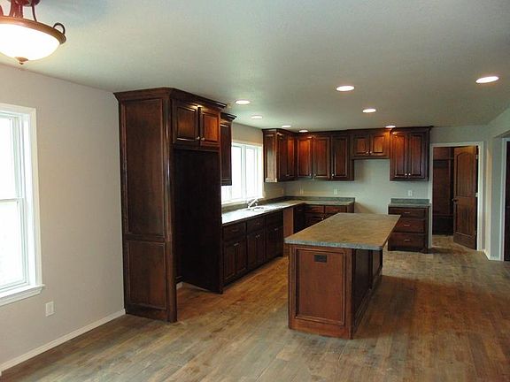 3rd image of N7065 Windchime Ct