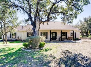 225 S Showhorse Dr, Liberty Hill, TX 78642