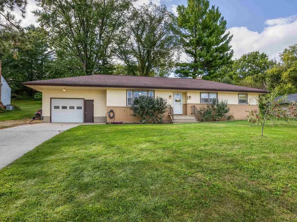 125 North River Street, Lowell, WI 53557