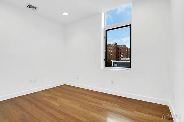 Sold by Anchor Associates | media 6