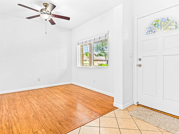 3rd image of 91-2109 Kaioli St APT 303