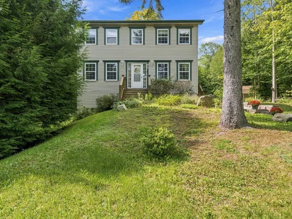 61 Terradore Ln, Hammonds Plains, NS B4B 1S7