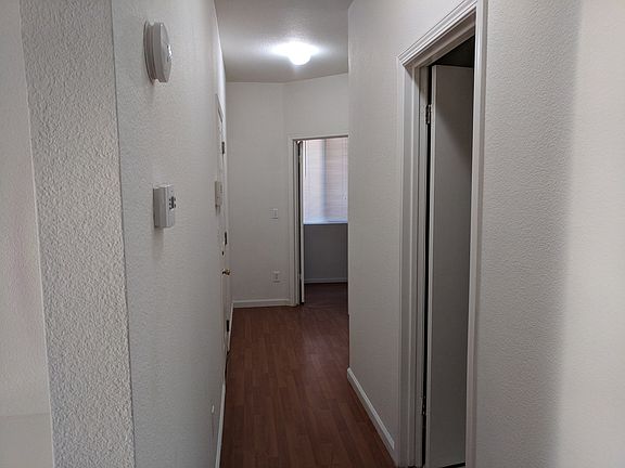 4th image of 2338 Woodhill Dr
