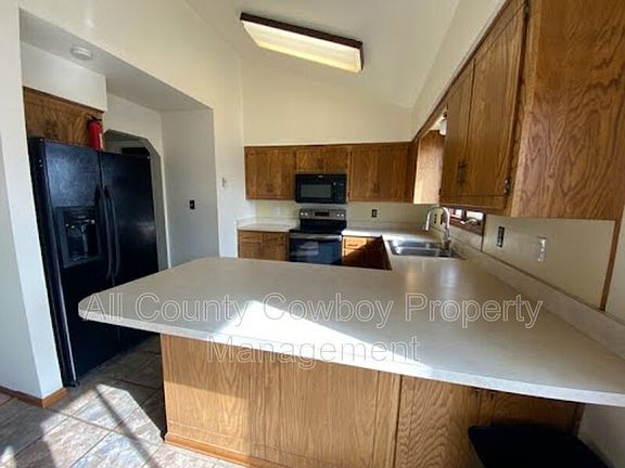 2nd image of 1972 Van Buren St
