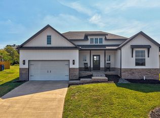 1608 E Fairwind, Ozark, MO 65721